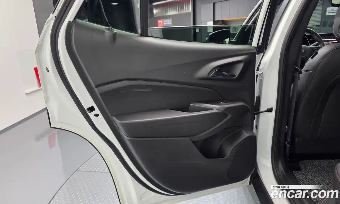 Chevrolet Trax 2023 1.2 гидро в Москве № 2127367, фото 14