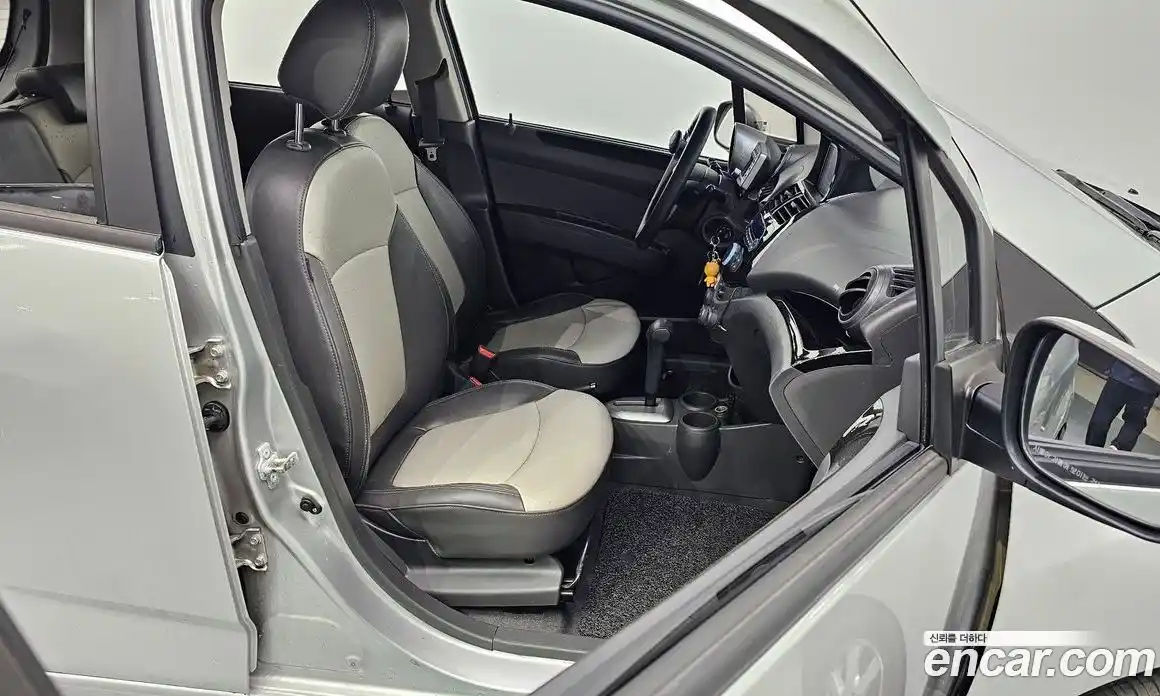 Chevrolet Spark 2011 1.0 гидро в Москве № 2127709, фото 13