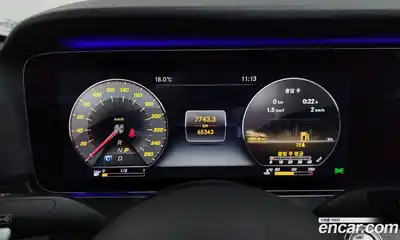 Mercedes-Benz E-Class 2018 2.0 гидро в Москве № 2127808, миниатюра 11
