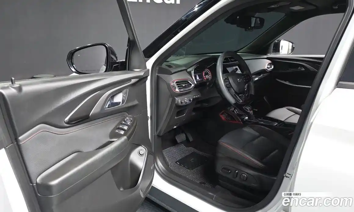 Chevrolet TrailBlazer 2020 1.3 гидро в Москве № 2128177, фото 13