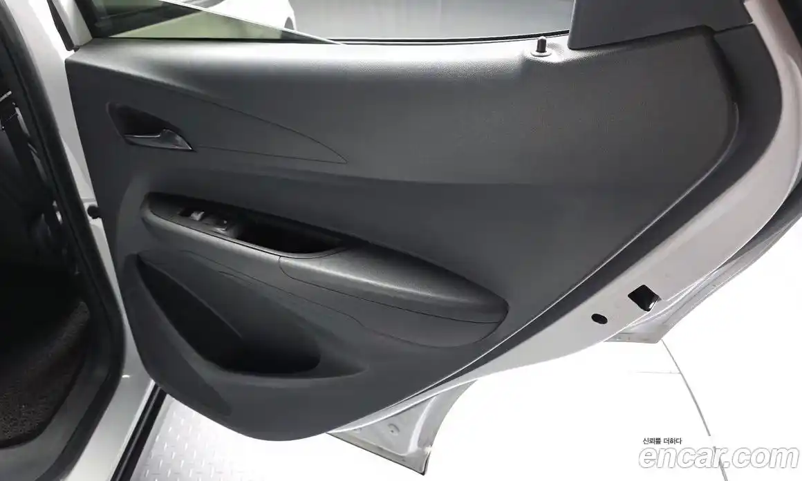 Chevrolet Bolt EV 2018 0.2 гидро в Москве № 2128197, фото 15