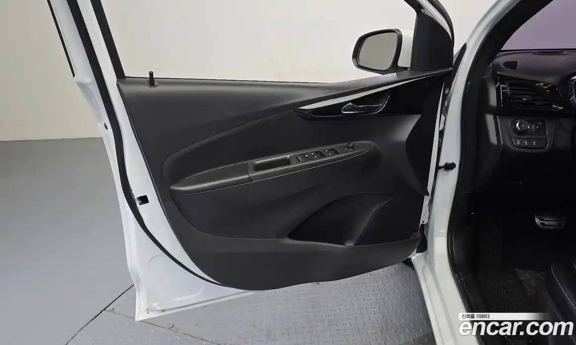 Chevrolet Spark 2016 1.0 гидро в Москве № 2128198, фото 14
