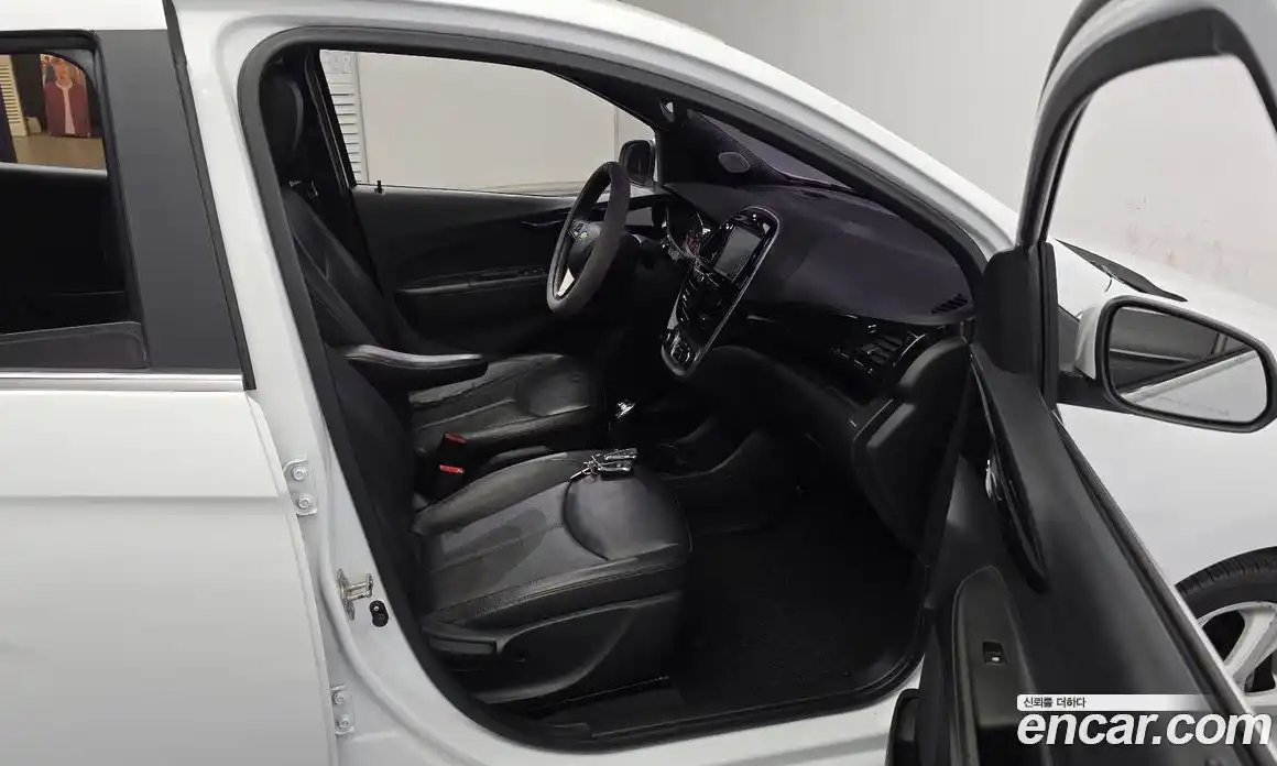 Chevrolet Spark 2016 1.0 гидро в Москве № 2128198, фото 16
