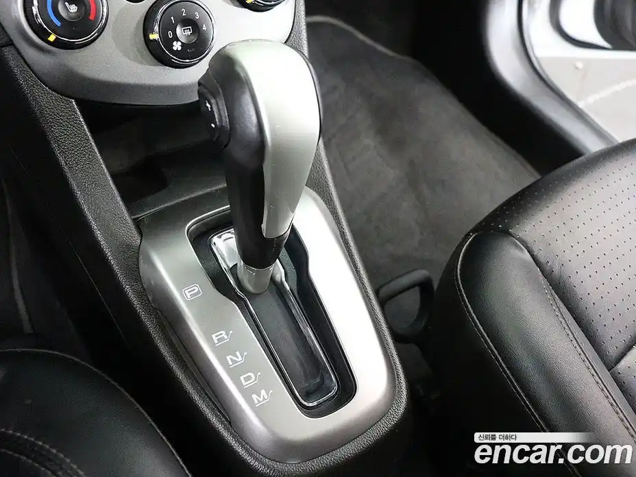 Chevrolet Aveo 2017 1.4 гидро в Москве, фото 12