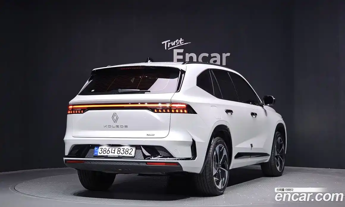 Renault Grand Koleos 2025 1.5 гидро в Москве № 2128787, фото 2