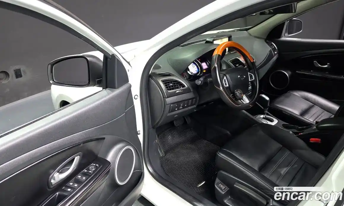 Renault SM3 2014 1.6 гидро в Москве № 2129005, фото 13