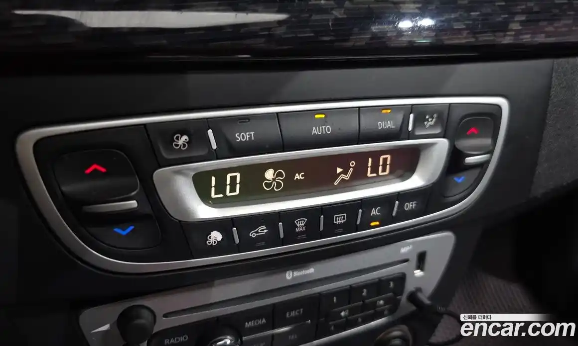 Renault SM3 2014 1.6 гидро в Москве № 2129005, фото 22