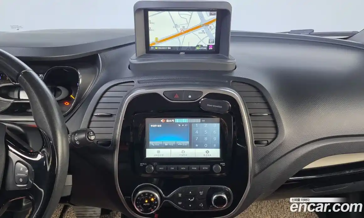 Renault QM3 2015 1.5 гидро в Москве № 2129199, фото 20