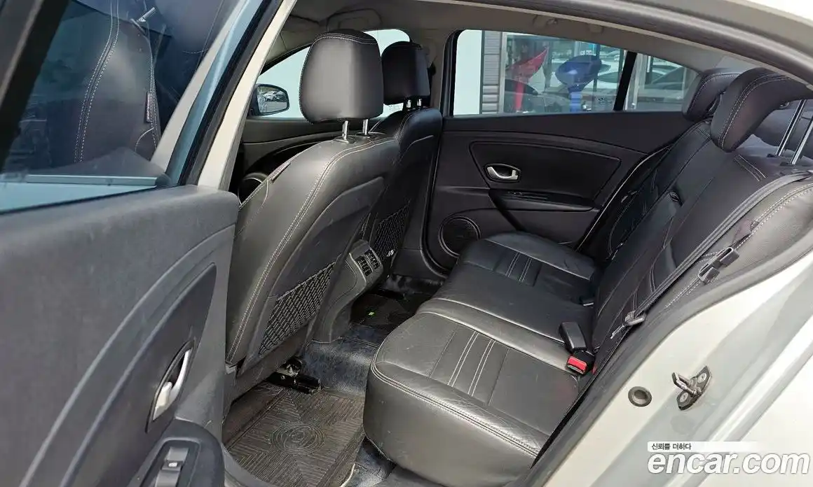 Renault SM3 2013 1.6 гидро в Москве № 2129311, фото 11