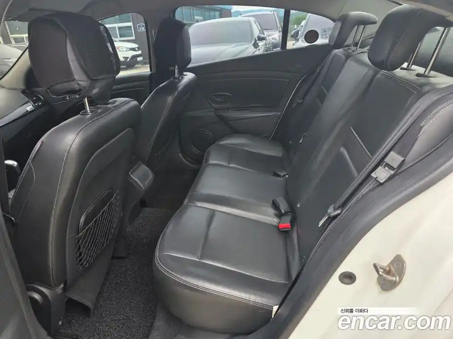 Renault SM3 2015 1.6 гидро в Москве № 2129745, фото 13