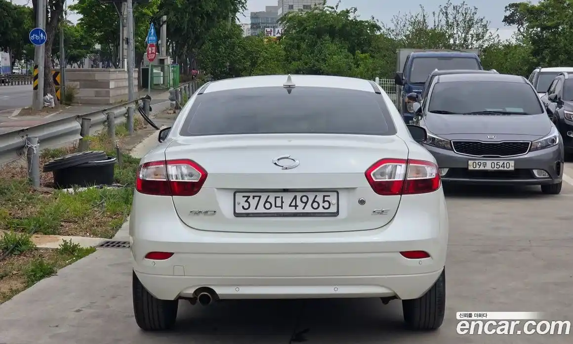 Renault SM3 2015 1.6 гидро в Москве № 2129745, фото 4