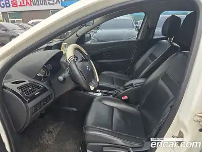 Renault SM3 2015 1.6 гидро в Москве № 2129745, миниатюра 10