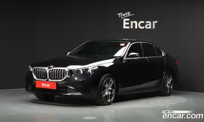 BMW 5-Series, 2023