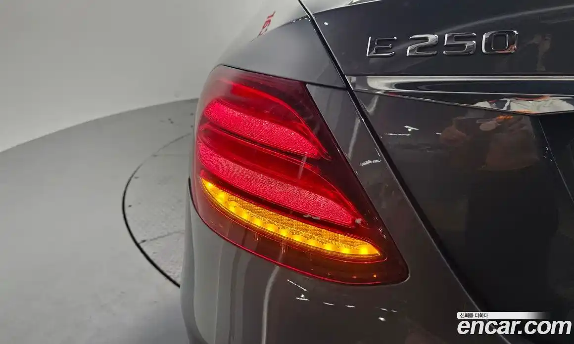 Mercedes-Benz E-Class 2020 2.0 гидро в Москве № 2130068, фото 9