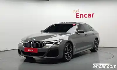 BMW 5-Series, 2022