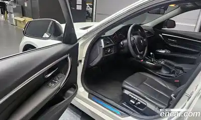 BMW 3-Series 2018 2.0 гидро в Москве № 2130128, миниатюра 10