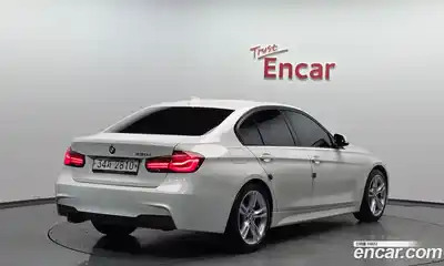 BMW 3-Series 330i M Sport Shadow
