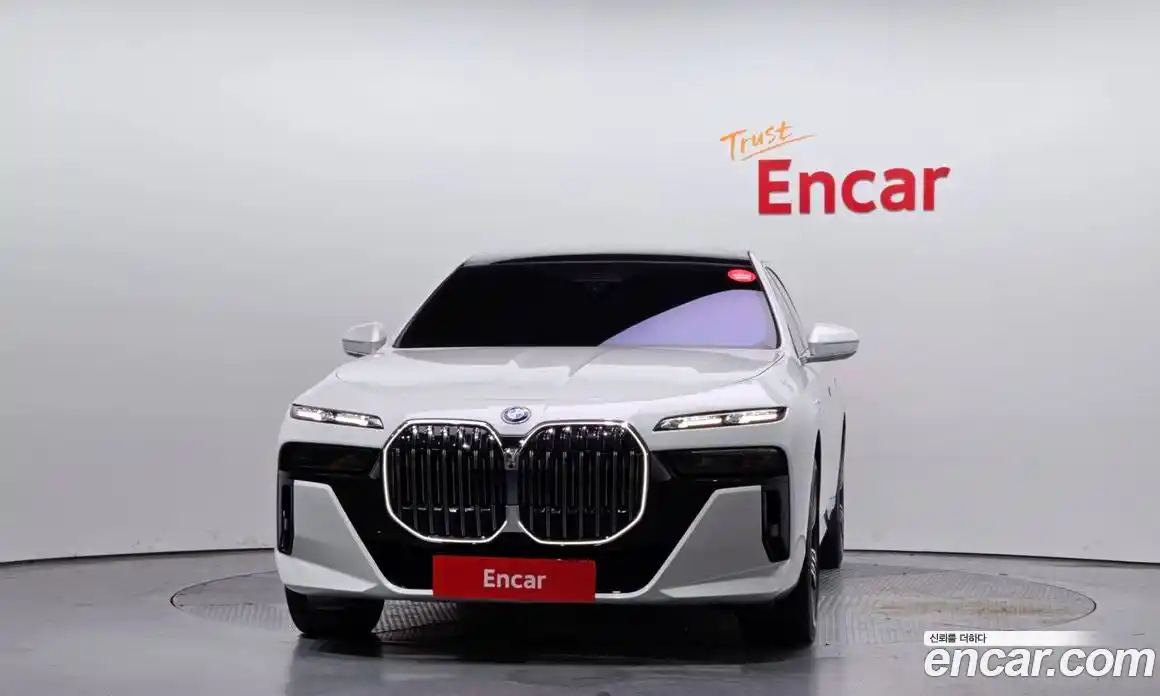 BMW 7-Series 2024 3.0 гидро в Москве № 2130765, фото 3
