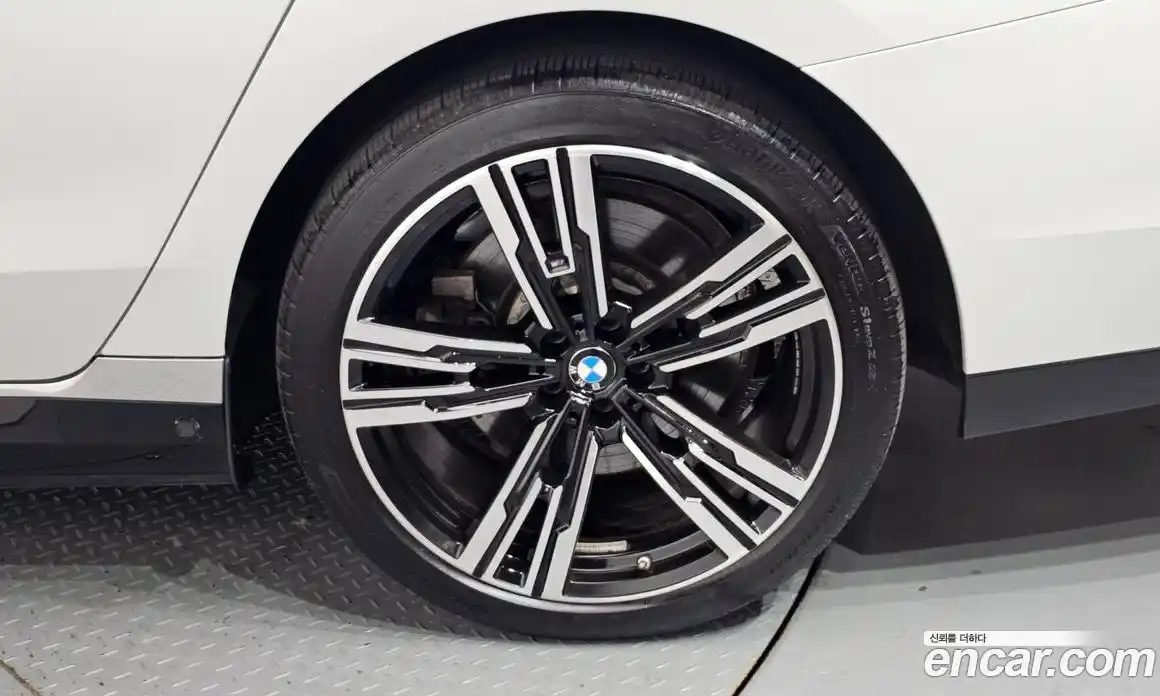 BMW 7-Series 2024 3.0 гидро в Москве № 2130765, фото 7