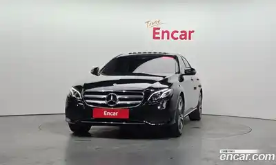 Mercedes-Benz E-Class 2019 1.9 гидро в Москве № 2130928, миниатюра 2
