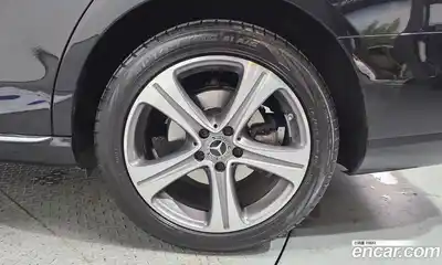 Mercedes-Benz E-Class 2019 1.9 гидро в Москве № 2130928, миниатюра 6