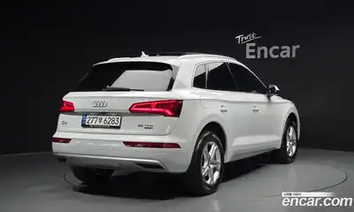 Audi Q5 2020 2.0 гидро в Москве № 2131015, миниатюра 2