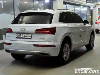 Audi Q5 2020 2.0 гидро в Москве № 2131433, миниатюра 4