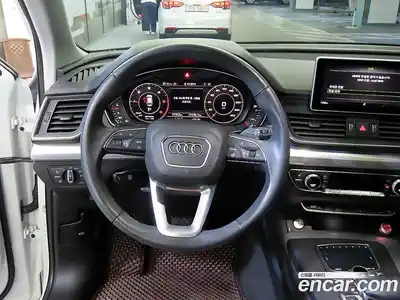 Audi Q5 2020 2.0 гидро в Москве № 2131433, миниатюра 8