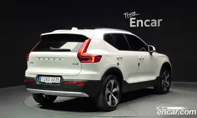 Volvo XC40 2025 2.0 гидро в Москве № 2131491, миниатюра 2