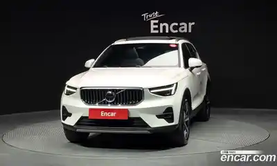 Volvo XC40 2025 2.0 гидро в Москве № 2131491, миниатюра 3