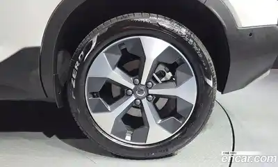 Volvo XC40 2025 2.0 гидро в Москве № 2131491, миниатюра 7