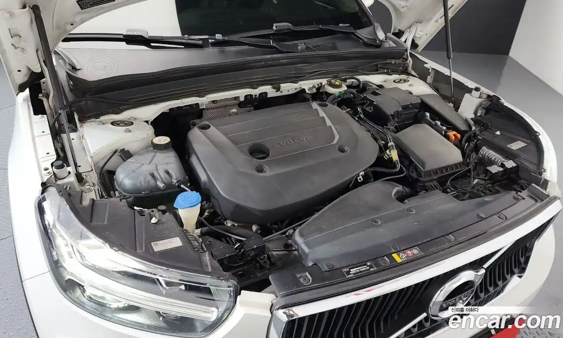 Volvo XC40 2021 2.0 гидро в Москве, фото 5