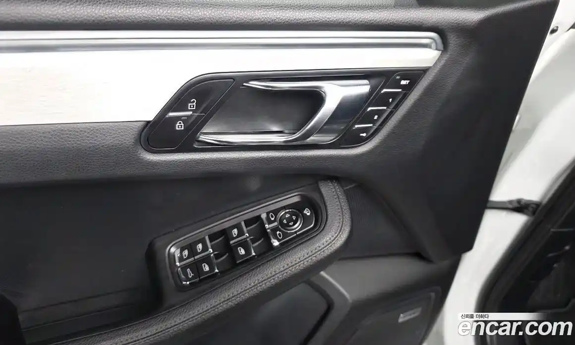 Porsche Macan 2022 2.9 гидро в Москве № 2131715, фото 26