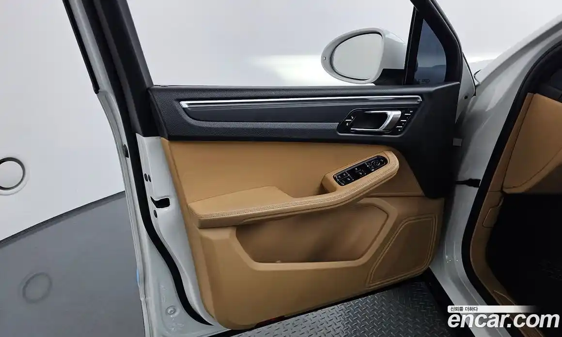 Porsche Macan 2018 2.0 гидро в Москве № 2131739, фото 14