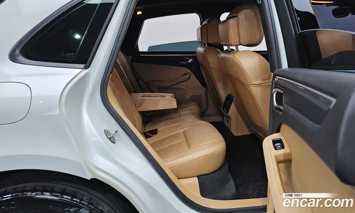 Porsche Macan 2018 2.0 гидро в Москве № 2131739, фото 17