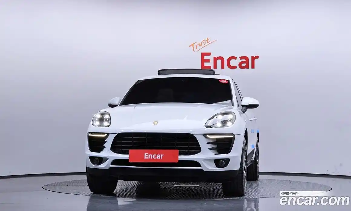 Porsche Macan 2018 2.0 гидро в Москве № 2131739, фото 3