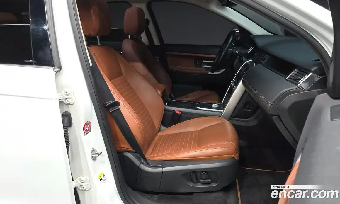 Land Rover Discovery Sport 2015 2.0 гидро в Москве № 2131869, фото 11