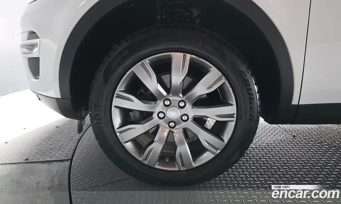 Land Rover Discovery Sport 2015 2.0 гидро в Москве № 2131869, фото 5