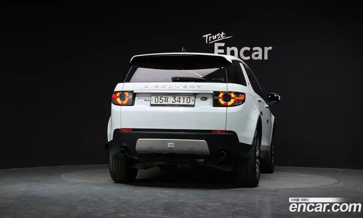 Land Rover Discovery Sport 2017 2.0 гидро в Москве № 2131874, фото 4