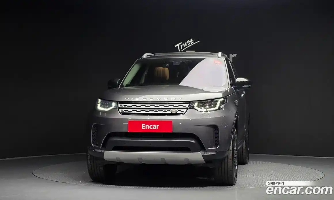 Land Rover Discovery 2017 3.0 гидро в Москве № 2131931, фото 3
