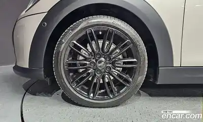 Mini Cooper 2023 1.5 гидро в Москве № 2131983, миниатюра 5