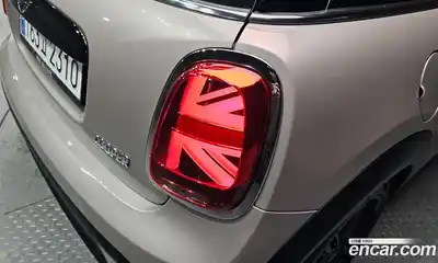 Mini Cooper 2023 1.5 гидро в Москве № 2131983, миниатюра 9