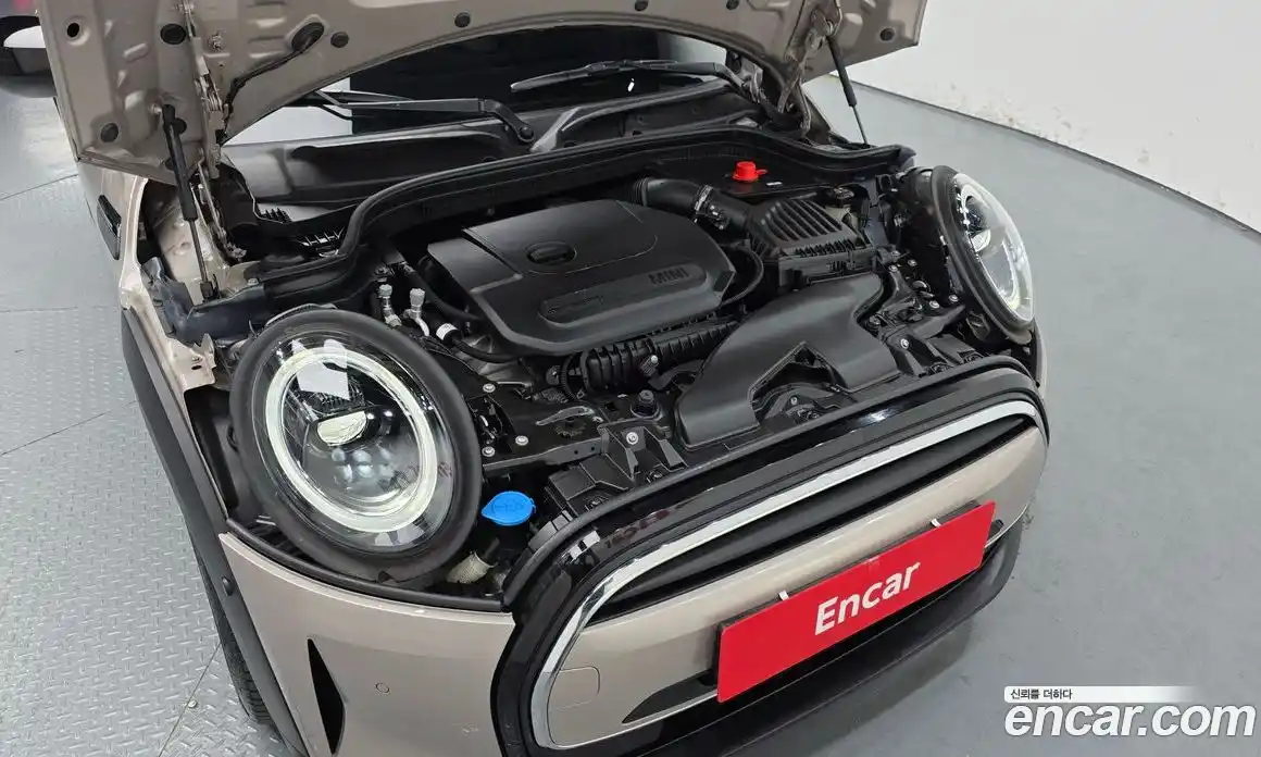 Mini Cooper 2023 1.5 гидро в Москве № 2131996, фото 6