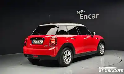 Mini Cooper 2021 1.5 гидро в Москве № 2132046, миниатюра 2