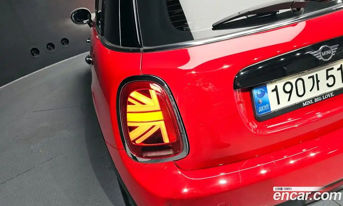 Mini Cooper 2021 1.5 гидро в Москве № 2132046, фото 9