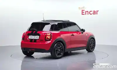 Mini Cooper 2019 1.5 гидро в Москве № 2132107, миниатюра 2