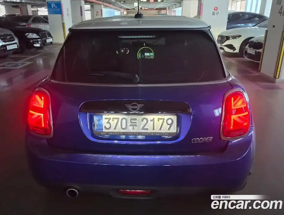 Mini Cooper 2021 1.5 гидро в Москве № 2132168, фото 2