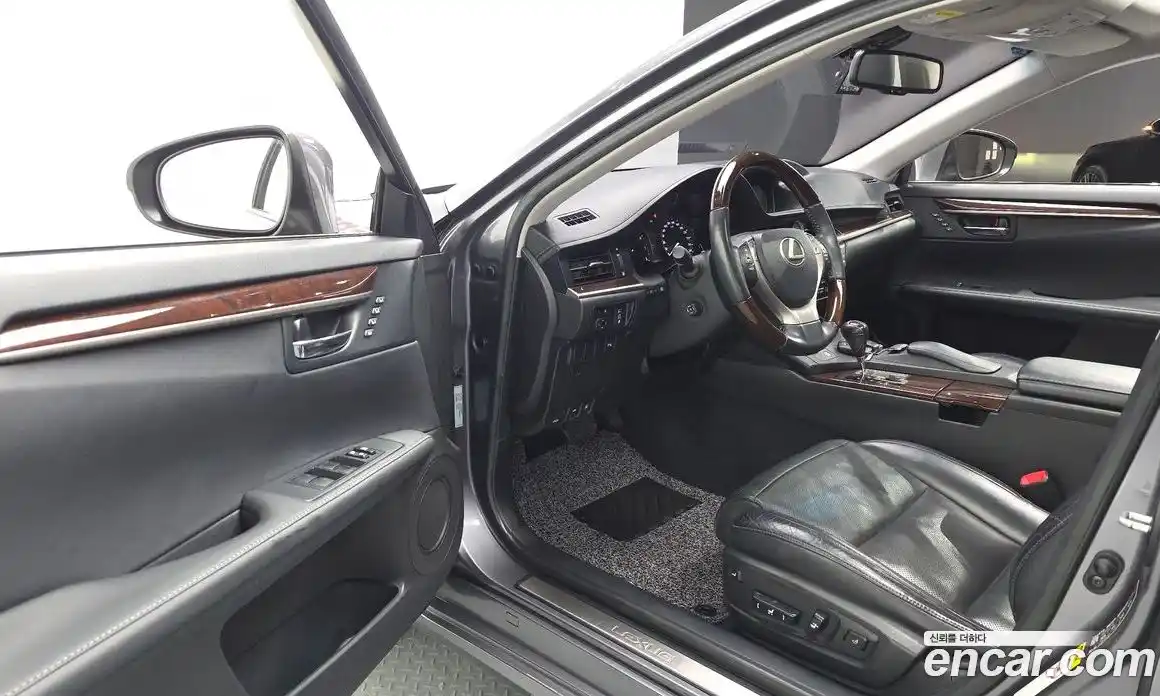 Lexus ES 2012 3.5 гидро в Москве № 2132328, фото 11