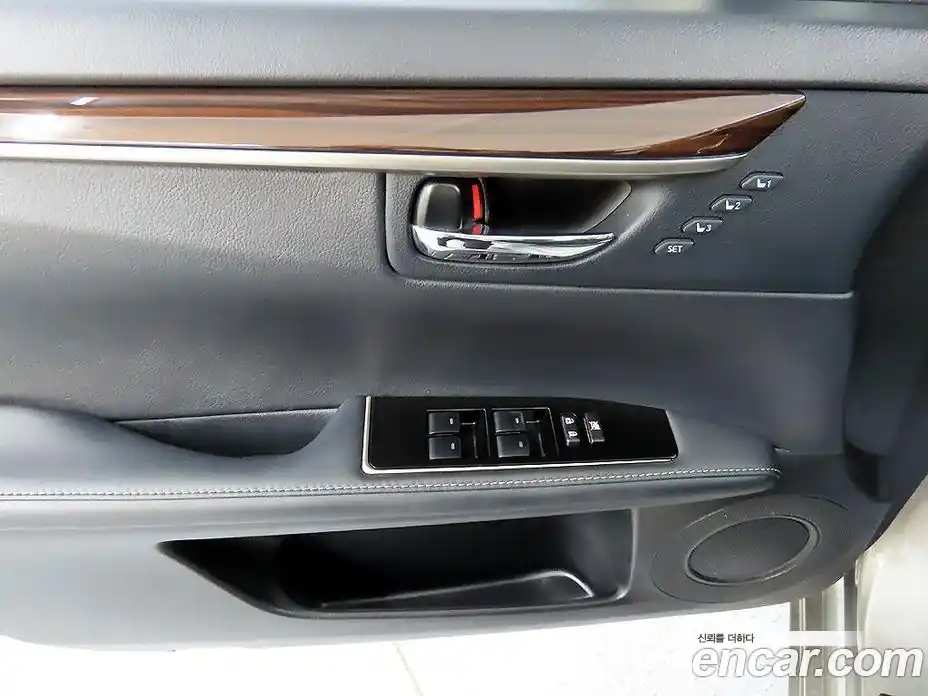 Lexus ES 2017 2.5 гидро в Москве № 2132359, фото 13