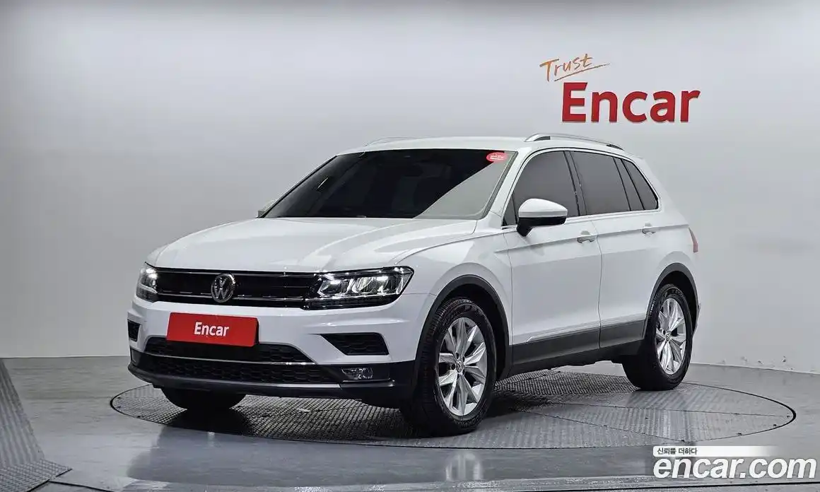 Volkswagen Tiguan 2020 2.0 гидро в Москве № 2132399, фото 1